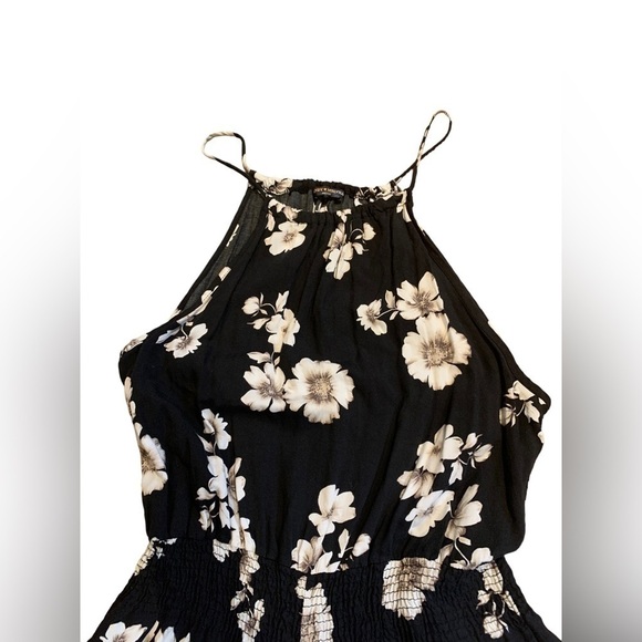 Brandy Melville Black Floral Blanche Romper - Picture 5 of 7